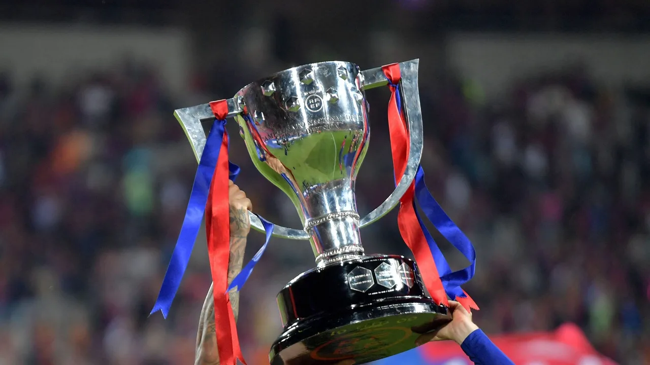 مواعيد مباريات الدوري الإسباني وقائمة القنوات الناقلة وترتيب الأندية لموسم 2025-2026